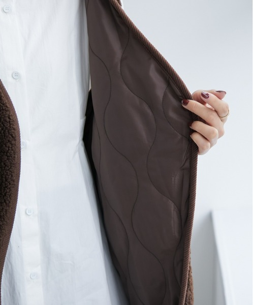 ECRIRE（エクリール）の「【陽コラボ】リバーシブルキルティングボアベスト（ベスト・レディース・アイボリー/ブラウン・M/L）」の20枚目の写真