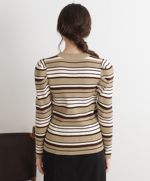 Cutie Blonde（キューティーブロンド）の「◆肩タックリブニットプルオーバー（ニット/セーター・レディース・ブラック/ホワイト系/ベージュ系2/ピンク系7・02/03）」の5枚目の写真