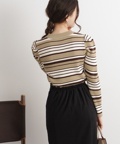 Cutie Blonde（キューティーブロンド）の「◆肩タックリブニットプルオーバー（ニット/セーター・レディース・ブラック/ホワイト系/ベージュ系2/ピンク系7・02/03）」の12枚目の写真