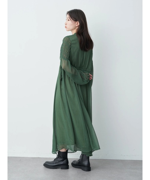 earth music&ecology(アースミュージックアンドエコロジー)の「ボリュームスリーブシアーワンピース(ワンピース・レディース・グリーン/ベージュ/ピンク系その他2・FREE)」の21枚目の写真