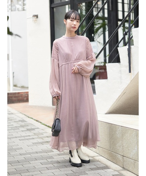 earth music&ecology(アースミュージックアンドエコロジー)の「ボリュームスリーブシアーワンピース(ワンピース・レディース・グリーン/ベージュ/ピンク系その他2・FREE)」の12枚目の写真