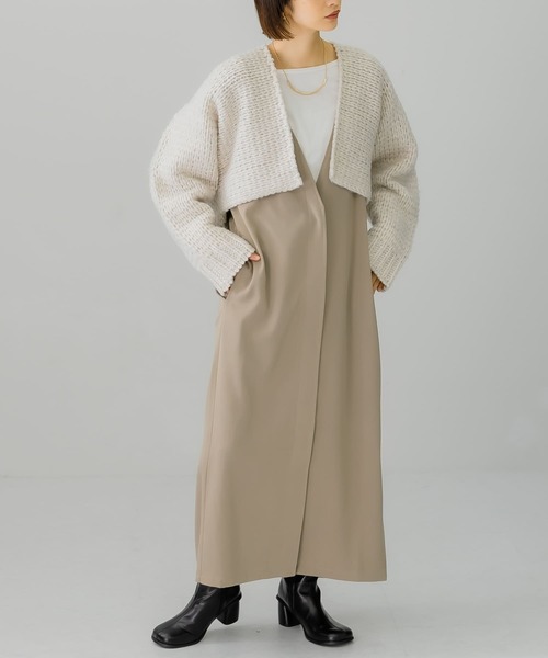 KBF（ケイビーエフ）の「BACKクロスジャンパースカート（ワンピース・レディース・ブラック/チャコールグレー/ベージュ系その他・ONE）」の3枚目の写真