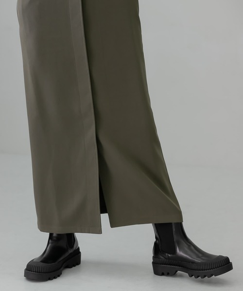 KBF（ケイビーエフ）の「BACKクロスジャンパースカート（ワンピース・レディース・ブラック/チャコールグレー/ベージュ系その他・ONE）」の11枚目の写真