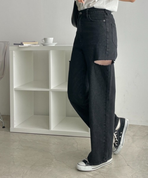 WEGO（ウィゴー）の「WEGO/サイドカットデニムパンツ（デニムパンツ・レディース・インディゴブルー/ブラック/ライトインディゴブルー・LARGE/SMALL/MEDIUM）」の2枚目の写真