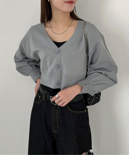 EPIMI E'PIMMY（エピミエピミー）の「スポンディッシュVネッククロップドカーディガン（カーディガン/ボレロ・レディース・ピンク/ブラック/レモンイエロー/グレー/オフホワイト・MEDIUM）」の4枚目の写真