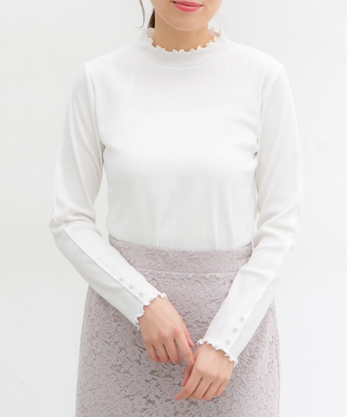 Honeys（ハニーズ）の「袖口パール使いハイネック（Tシャツ/カットソー・レディース・ホワイト/ラベンダー/ミント/ブラック/ネイビー・M/S/LL/L）」の6枚目の写真