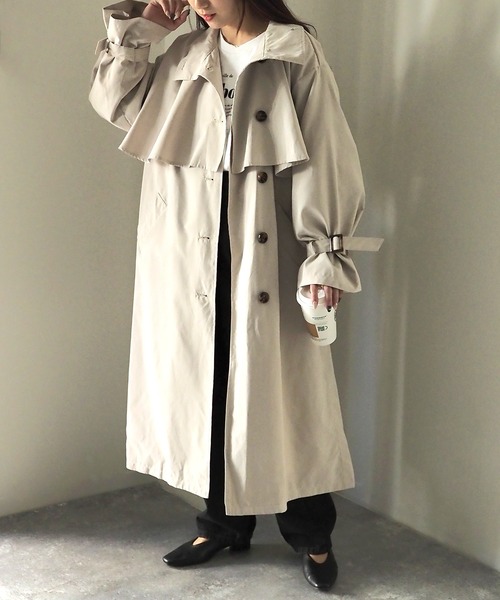 Riberry（リベリー）の「スタンドカラーヨーク付きスプリングコート（トレンチコート・レディース・ライトベージュ/グレイッシュベージュ/ベージュ・MEDIUM）」の11枚目の写真
