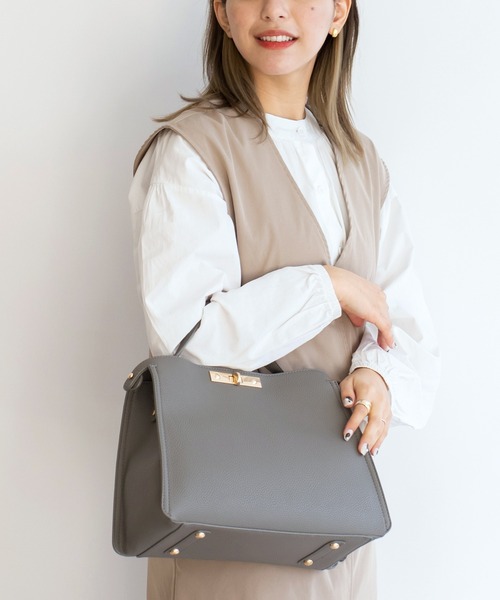 VitaFelice（ヴィータフェリーチェ）の「ワンハンドル2wayショルダーバッグ(M)（ショルダーバッグ・レディース・ブラック/グレー/ホワイト/ベージュ系その他/ベージュ系その他2/ブラック系その他・FREE）」の10枚目の写真