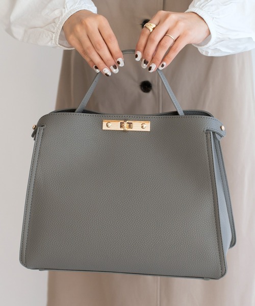 VitaFelice（ヴィータフェリーチェ）の「ワンハンドル2wayショルダーバッグ(M)（ショルダーバッグ・レディース・ブラック/グレー/ホワイト/ベージュ系その他/ベージュ系その他2/ブラック系その他・FREE）」の13枚目の写真