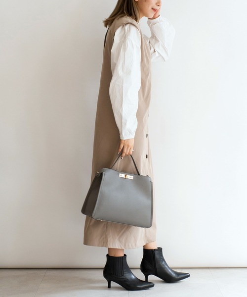 VitaFelice（ヴィータフェリーチェ）の「ワンハンドル2wayショルダーバッグ(M)（ショルダーバッグ・レディース・ブラック/グレー/ホワイト/ベージュ系その他/ベージュ系その他2/ブラック系その他・FREE）」の14枚目の写真