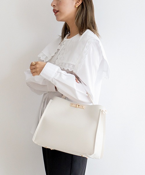 VitaFelice（ヴィータフェリーチェ）の「ワンハンドル2wayショルダーバッグ(M)（ショルダーバッグ・レディース・ブラック/グレー/ホワイト/ベージュ系その他/ベージュ系その他2/ブラック系その他・FREE）」の20枚目の写真