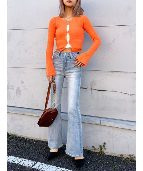 GYDA（ジェイダ）の「【TINY低身長さん向け】フレアsleeveコンパクトニットカーディガン（カーディガン/ボレロ・レディース・ブラック/オレンジ/アイボリー・FREE）」の4枚目の写真