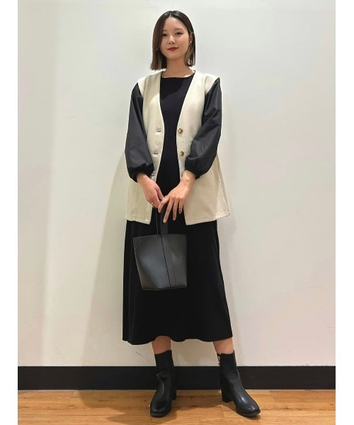 HONEYSUCKLE ROSE（ハニーサックルローズ）の「【HONEYSUCKLE ROSE】袖切替ワンピース（ワンピース・レディース・ブラック/グレー・M/L）」の18枚目の写真