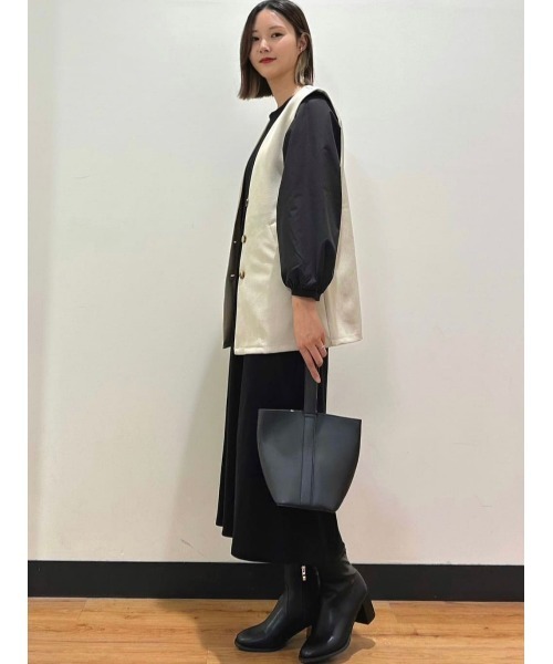 HONEYSUCKLE ROSE（ハニーサックルローズ）の「【HONEYSUCKLE ROSE】袖切替ワンピース（ワンピース・レディース・ブラック/グレー・M/L）」の19枚目の写真