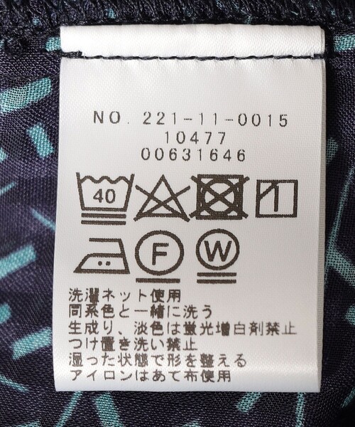 SHIPS Colors(シップス カラーズ)の「SHIPS Colors:〈洗濯機可能〉プリント2WAYブラウス(シャツ/ブラウス・レディース・ネイビー/オフホワイト・ONE SIZE)」の10枚目の写真