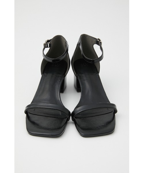 SLY(スライ)の「SIMPLY STRAP SANDAL シンプル ストラップサンダル ローヒール スクエア(サンダル・レディース・ブラック/レッド・SMALL/MEDIUM/LARGE)」の5枚目の写真