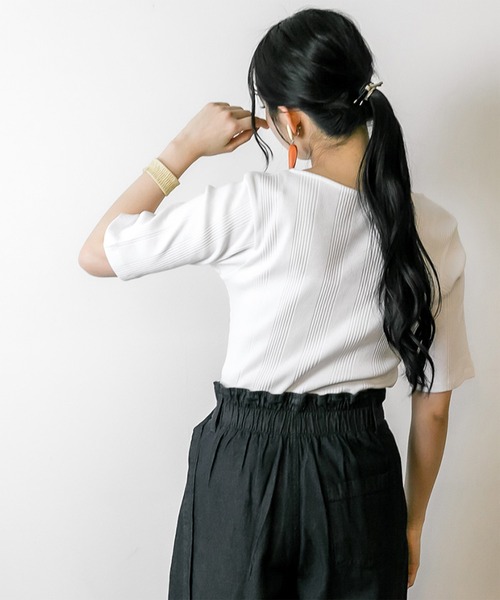atONE(アットワン)の「atONE アシメネックランダムリブカットソー 半袖(Tシャツ/カットソー・レディース・モカ/ホワイト/ブラック/杢グレー・F)」の6枚目の写真
