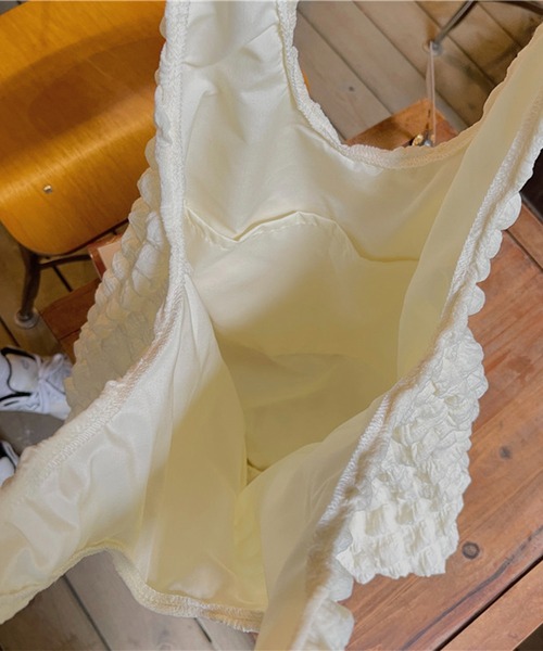 Chaco closet（チャコ クローゼット）の「ぽこぽこワッフルトートバッグ（トートバッグ・レディース・ブルー/ピンク/イエロー/ホワイト/ブラック・FREE）」の12枚目の写真