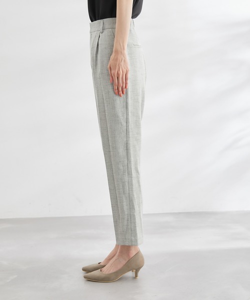 ROPE' PICNIC（ロペピクニック）の「セットアップ対応/UVカット・洗える/タックテーパードパンツ（その他パンツ・レディース・ライトグレー/ネイビー・36/38/40）」の4枚目の写真