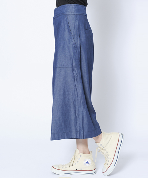 MILKFED.(ミルクフェド)の「【mini7月号掲載】DENIM GAUCHO PANTS (ガウチョパンツ/デニム)(その他パンツ・レディース・インディゴブルー/ホワイト・MEDIUM/SMALL)」の3枚目の写真