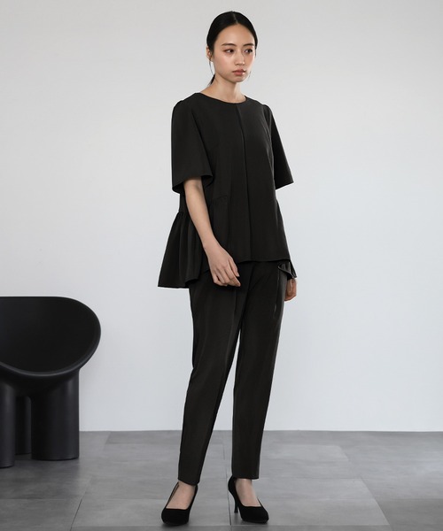 新品タグ付き　a.v.v ペプラムブラウス・パンツセットアップ セール】ペプラムブラウス テーパードパンツ セットアップ スーツ