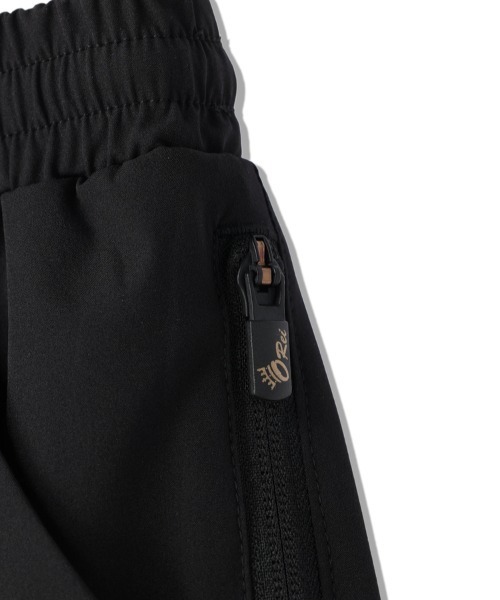 DENHAM(デンハム)の「DENHAM x ATHLETA/デンハム×アスレタ/COLLABORATION ATDH BELO SHORTS(その他パンツ・メンズ・ブラック・SMALL/MEDIUM/LARGE/X-LARGE)」の5枚目の写真