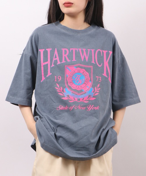 spiritoso(スピリトーゾ)の「spiritoso ピグメントHARTWICK カレッジロゴ半袖Tシャツ(Tシャツ/カットソー・レディース・チャコール/ネイビー/ホワイト系/ブラウン/ベビーピンク/ラベンダー・F)」の21枚目の写真