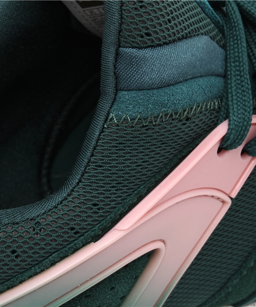 PUMA(プーマ)の「PUMA×SIZE? / ブレイズ オブ グローリー ウィルダネス(スニーカー・メンズ・ダークグリーン・26.5cm/28.5cm)」の11枚目の写真