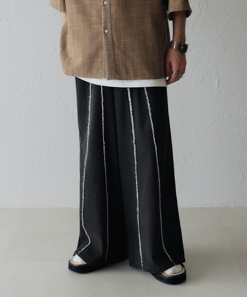 epnok（エプノック）の「フリンジスイッチワイドデニムパンツ（デニムパンツ・メンズ・ブラック/グレー・SMALL/MEDIUM/LARGE）」の2枚目の写真