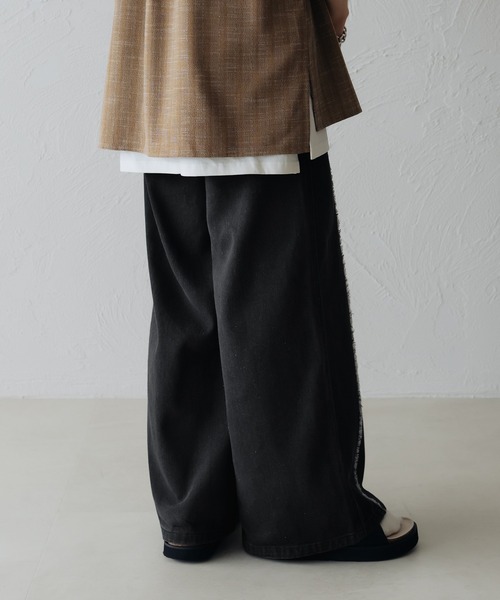 epnok（エプノック）の「フリンジスイッチワイドデニムパンツ（デニムパンツ・メンズ・ブラック/グレー・SMALL/MEDIUM/LARGE）」の5枚目の写真