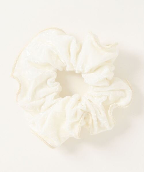 LOWRYS FARM(ローリーズファーム)の「クラッシュベロアシュシュ 985379(ヘアゴム・レディース・ブラック/ブラウン/アイボリー・FREE)」の2枚目の写真