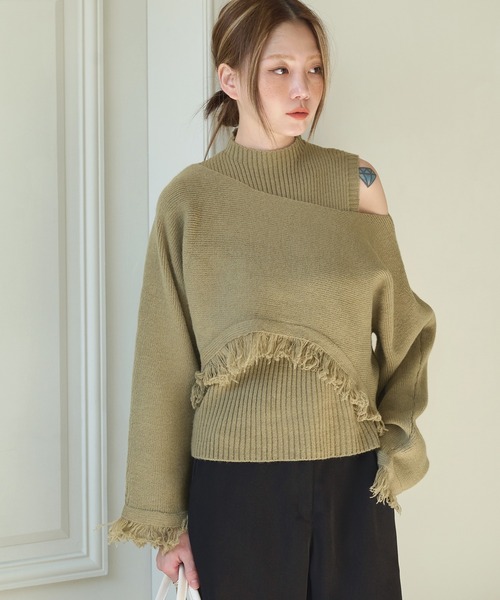 UNE MANSION(ユヌマンション)の「ハーフタートルネックリブニットキャミソール&オフショルダーニットボレロSET(セットアップ・レディース・ベージュ/アイボリー/ブラック/カーキ・FREE)」の7枚目の写真