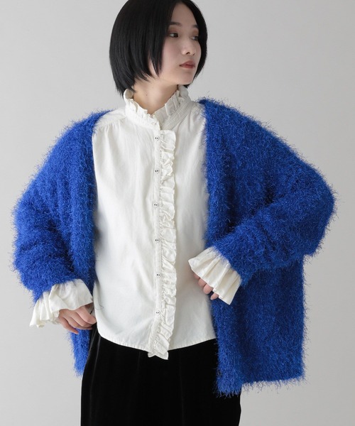 studio CLIP（スタディオクリップ）の「《natural by clip》3ゲージ フェザーヤーンVネックカーディガン（カーディガン/ボレロ・レディース・グレー/チャコール・FREE）」の3枚目の写真