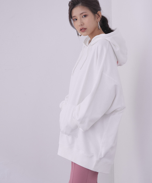 vis-`a-vis(ビサビ)の「【WEB限定】【J'aDoRe限定】【コラボ】ミチ&藍にいなバックプリントイラストパーカー(パーカー・レディース・ホワイト・FREE)」の17枚目の写真