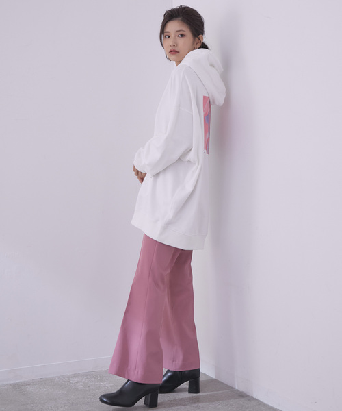 vis-`a-vis(ビサビ)の「【WEB限定】【J'aDoRe限定】【コラボ】ミチ&藍にいなバックプリントイラストパーカー(パーカー・レディース・ホワイト・FREE)」の18枚目の写真