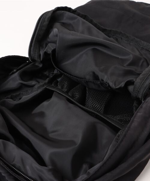 FOREVER 21（フォーエバー トゥエンティーワン）の「ギャザーポケットリュック（バックパック/リュック・レディース・ブラック/カーキ/グレー・FREE）」の22枚目の写真