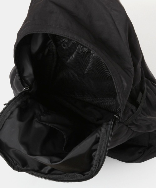 FOREVER 21（フォーエバー トゥエンティーワン）の「ギャザーポケットリュック（バックパック/リュック・レディース・ブラック/カーキ/グレー・FREE）」の13枚目の写真