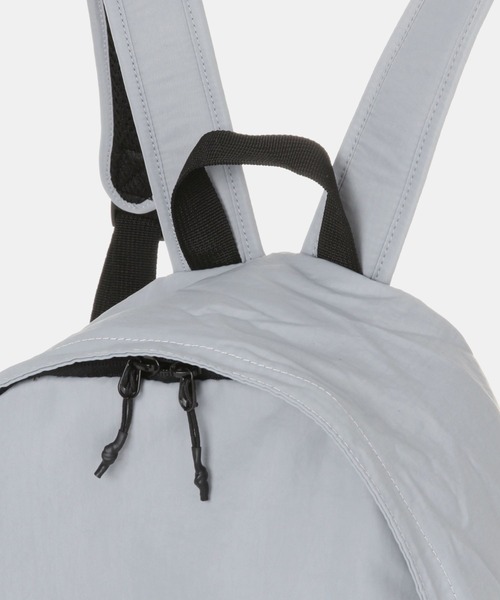 FOREVER 21（フォーエバー トゥエンティーワン）の「ギャザーポケットリュック（バックパック/リュック・レディース・ブラック/カーキ/グレー・FREE）」の16枚目の写真