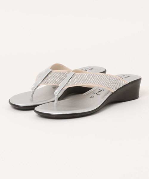 inter-chaussures（インターショシュール）の「【ITALIAN SHOEMAKERS】ラウンドスタッズトングサンダル(942341)（サンダル・レディース・ブラック/ベージュ/シルバー・37/36/39/38/35）」の9枚目の写真