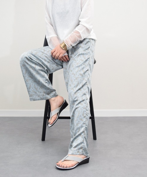inter-chaussures（インターショシュール）の「【ITALIAN SHOEMAKERS】ラウンドスタッズトングサンダル(942341)（サンダル・レディース・ブラック/ベージュ/シルバー・37/36/39/38/35）」の11枚目の写真