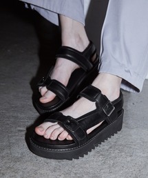 SERACE（セラス）の「【SERACE】Shark high sole double strap sandal / シャークハイソールダブルストラップサンダル(＋6㎝)（サンダル）」