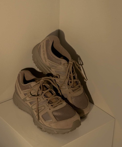 SALOMON(サロモン)の「SALOMON XMN-4 SUEDE(スニーカー・メンズ・カーキ・26/26.5/27/27.5/28/28.5/29)」の3枚目の写真