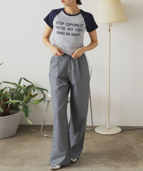 ROOPTOKYO(ループトウキョウ)の「サイドギャザーリンガー半袖Tシャツ(Tシャツ/カットソー・レディース・ブラック/ネイビー・FREE)」の3枚目の写真