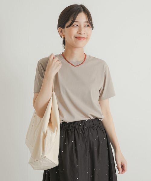 URBAN RESEARCH DOORS（アーバンリサーチドアーズ）の「『UR TECH』汗染み防止ベーシックTシャツ（Tシャツ/カットソー・レディース・ブルー/オフホワイト/ベージュ/チャコールグレー・MEDIUM）」の13枚目の写真