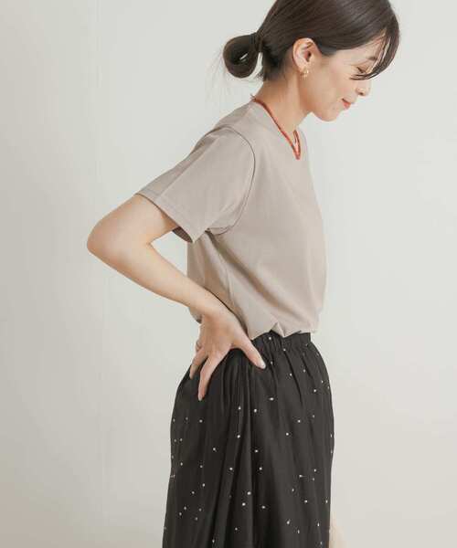 URBAN RESEARCH DOORS（アーバンリサーチドアーズ）の「『UR TECH』汗染み防止ベーシックTシャツ（Tシャツ/カットソー・レディース・ブルー/オフホワイト/ベージュ/チャコールグレー・MEDIUM）」の16枚目の写真