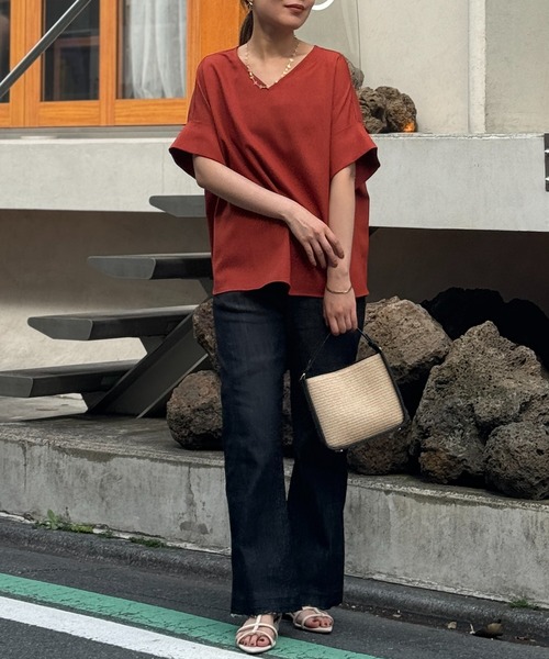 un dix cors(アンディコール)の「《二の腕・お腹カバー・リバイバルアイテム》ニュアンススリーブブラウス(シャツ/ブラウス・レディース・ブラック/レッド/オフホワイト/ピンク・FREE)」の5枚目の写真