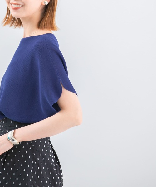 URBAN RESEARCH ROSSO WOMEN（アーバンリサーチ　ロッソ）の「ボートネックガータープルオーバー（ニット/セーター・レディース・ブルー/オフホワイト/ブラック・FREE）」の9枚目の写真