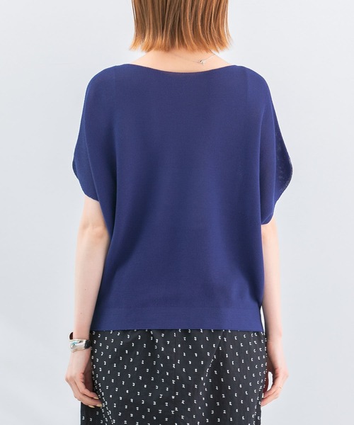 URBAN RESEARCH ROSSO WOMEN（アーバンリサーチ　ロッソ）の「ボートネックガータープルオーバー（ニット/セーター・レディース・ブルー/オフホワイト/ブラック・FREE）」の16枚目の写真