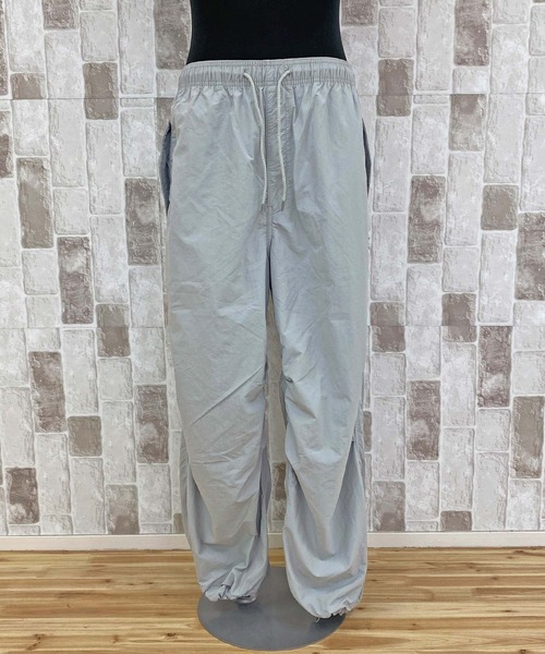 TopIsm（トップイズム）の「【2024】リップストップナイロン 無地 パラシュートパンツ（カーゴパンツ・メンズ・オリーブ/ブラック/ライトグレー/カーキ系・LL/L/M）」の10枚目の写真