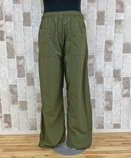 TopIsm（トップイズム）の「【2024】リップストップナイロン 無地 パラシュートパンツ（カーゴパンツ・メンズ・オリーブ/ブラック/ライトグレー/カーキ系・LL/L/M）」の7枚目の写真